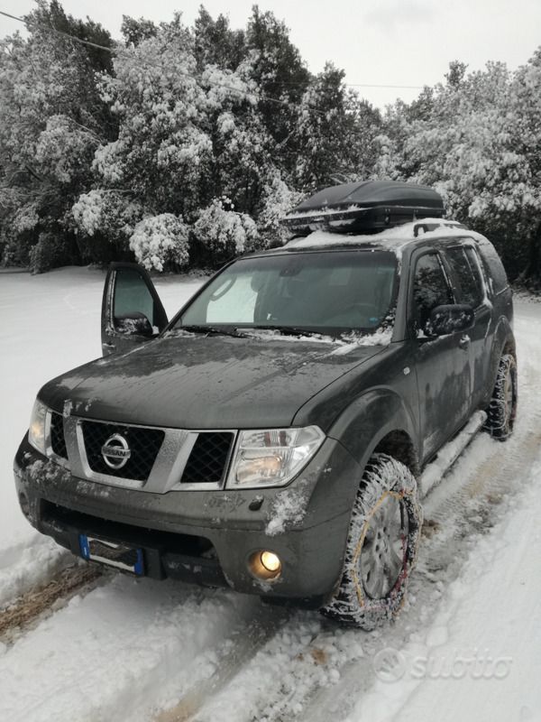 Usata Nissan Pathfinder 171 CV (125 kW) 2007 Verde SUV