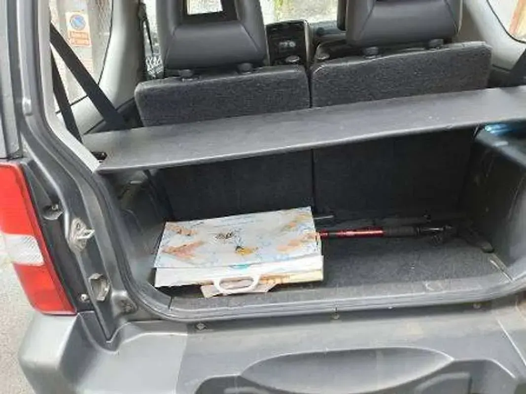 Usata Suzuki Jimny 86 CV (63 kW) 2009 Grigio SUV