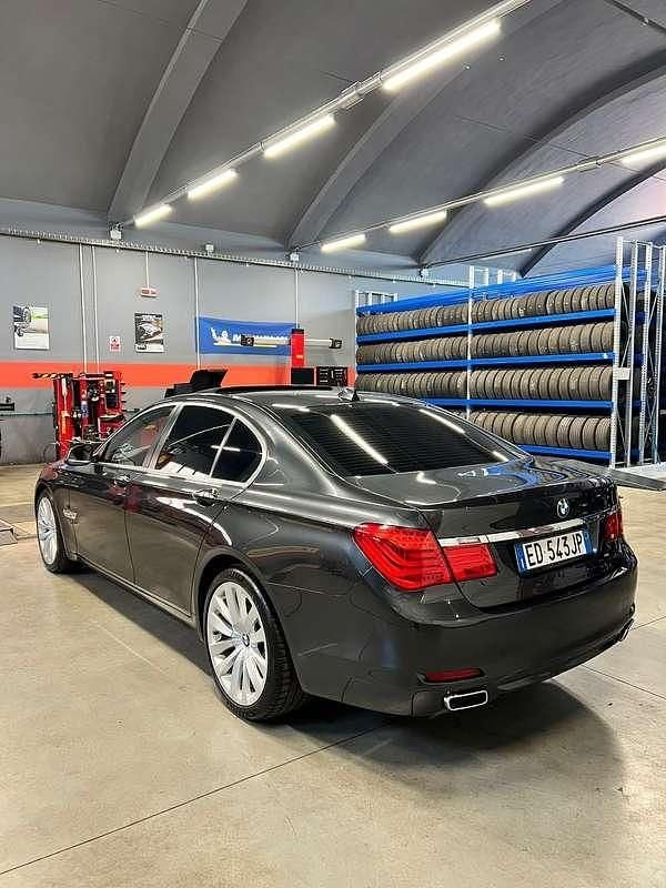 Usata BMW 740 306 CV (225 kW) 2010 Berlina