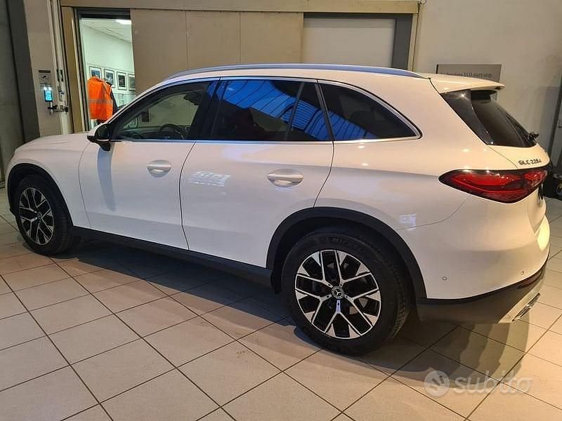 Usata Mercedes GLC220 Advanced Plus 197 CV (144 kW) 2023 Bianco SUV