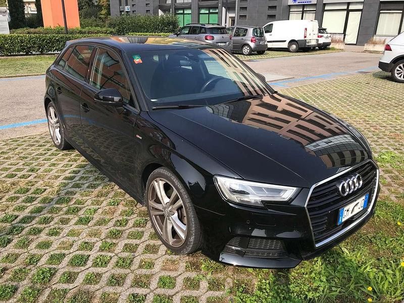 Nero Usata 2019 Audi A3 S-Line Tre volumi | 21.699 € (Buon prezzo) - Immagine 1/4