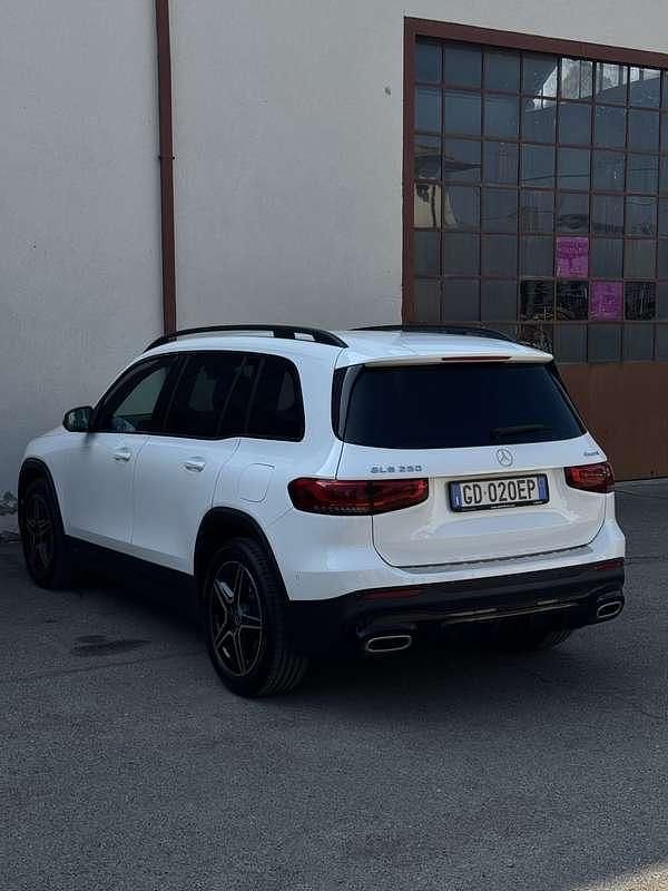 Usata Mercedes GLB250 Premium 224 CV (164 kW) 2020 Bianco SUV
