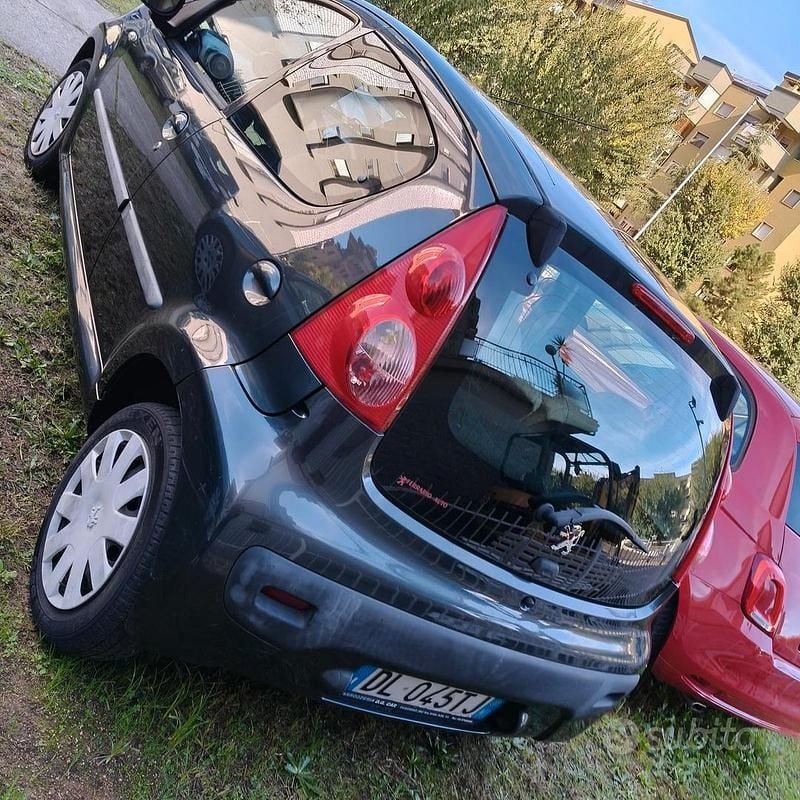 Usata Peugeot 107 68 CV (50 kW) 2007 Utilitaria
