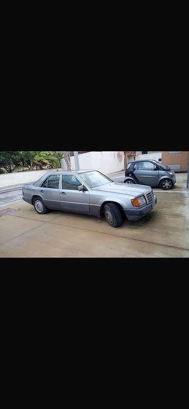 Usata Mercedes E200 109 CV (80 kW) 1992 Berlina