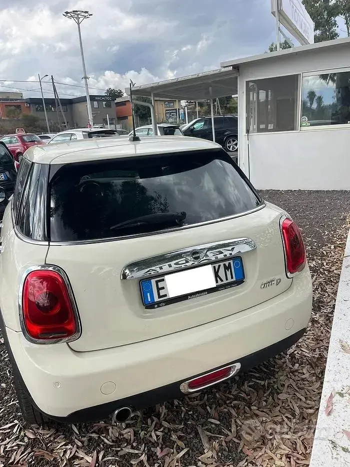Usata Mini One D 116 CV (85 kW) 2014 Beige Utilitaria