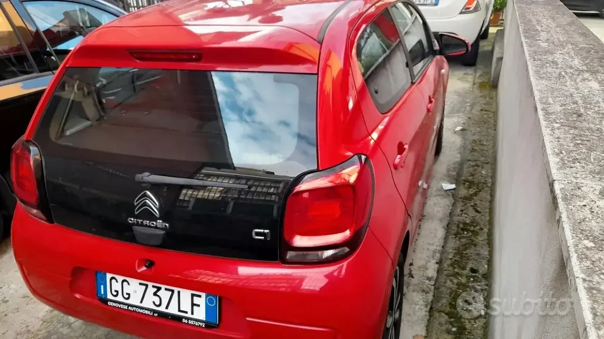 Usata Citroën C1 Feel 72 CV (52 kW) 2021 Rosso Utilitaria