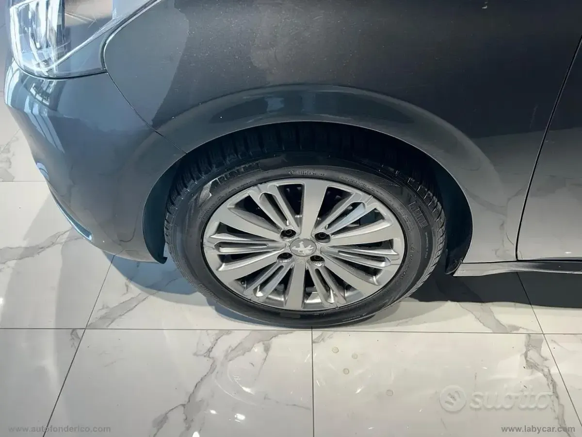 Usata Peugeot 208 Allure 82 CV (60 kW) 2017 Grigio Utilitaria