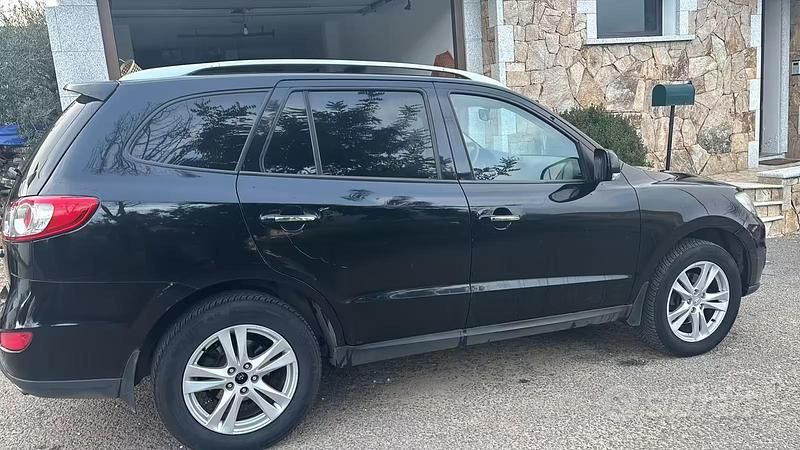 Usata Hyundai Santa Fe 197 CV (144 kW) 2011 Nero SUV