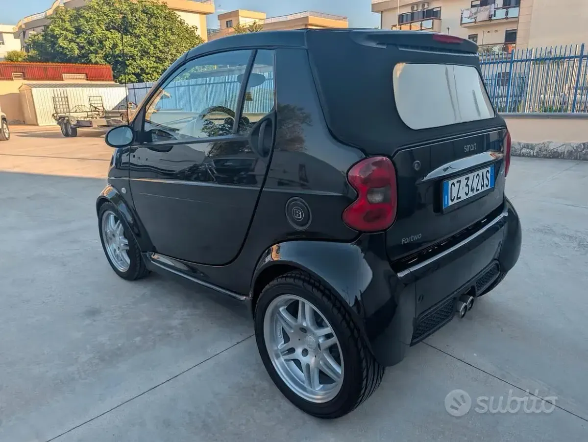 Usata Smart ForTwo Cabrio Brabus 75 CV (55 kW) 2005 Nero Cabrio