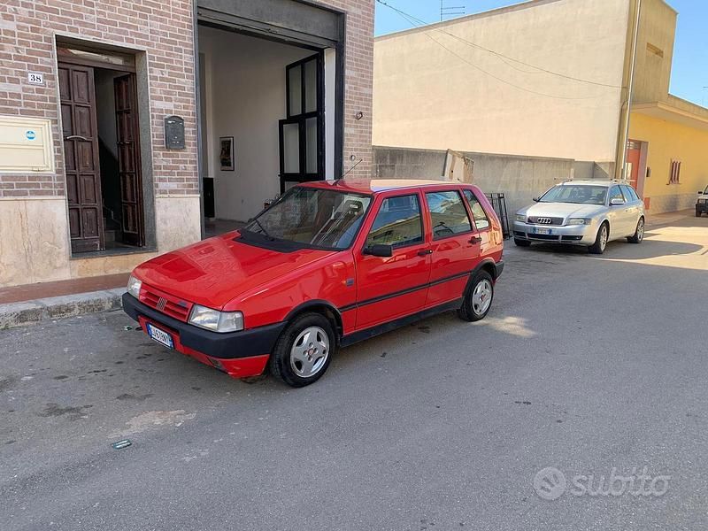 Usata Fiat Uno 75 CV (55 kW) 1993 Rosso Utilitaria