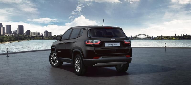 Occasion Jeep Compass Altitude 131 ch (96 kW) 2024 Noir SUV