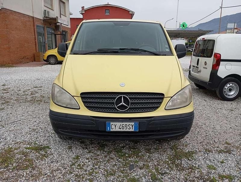 Usata Mercedes Vito 109 CV (80 kW) 2007 Giallo Furgone
