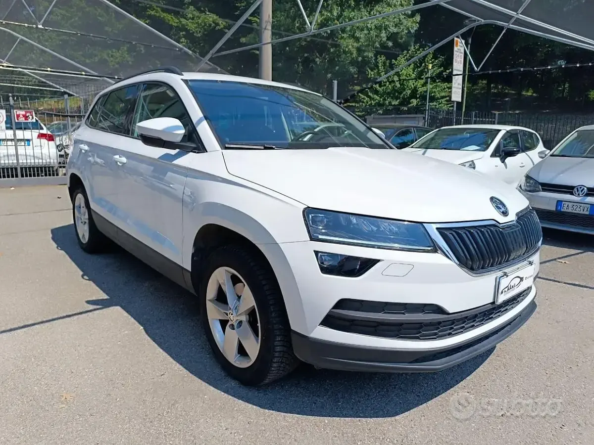 Usata Skoda Karoq Executive 116 CV (85 kW) 2019 Bianco SUV