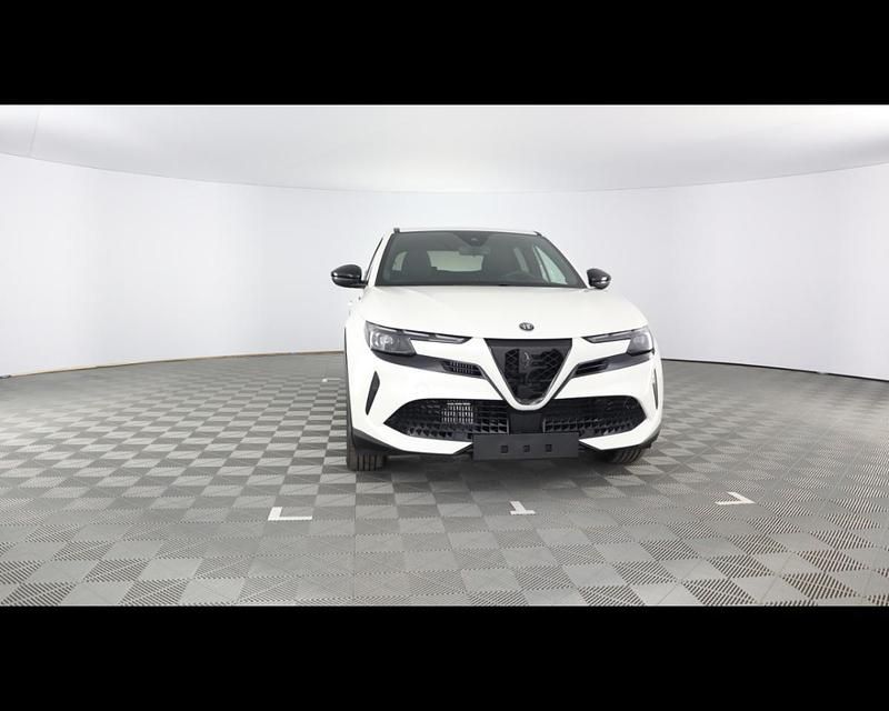 Nuova Alfa Romeo Junior 136 CV (100 kW) 2025 Bianco / pastello SUV