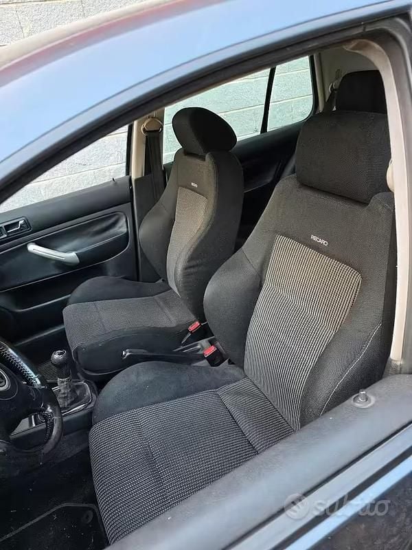 Usata VW Golf III 90 CV (66 kW) 1999 Grigio Berlina