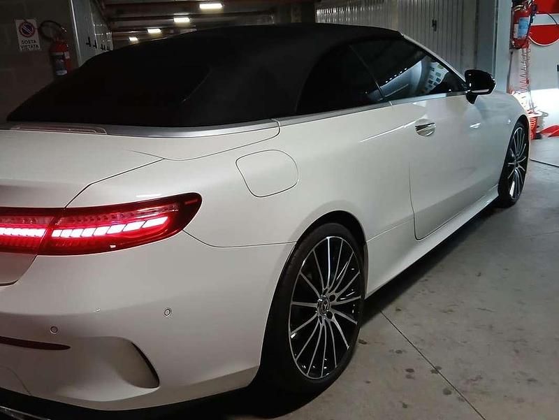 Usata Mercedes E220 Business 194 CV (142 kW) 2021 Bianco Cabrio