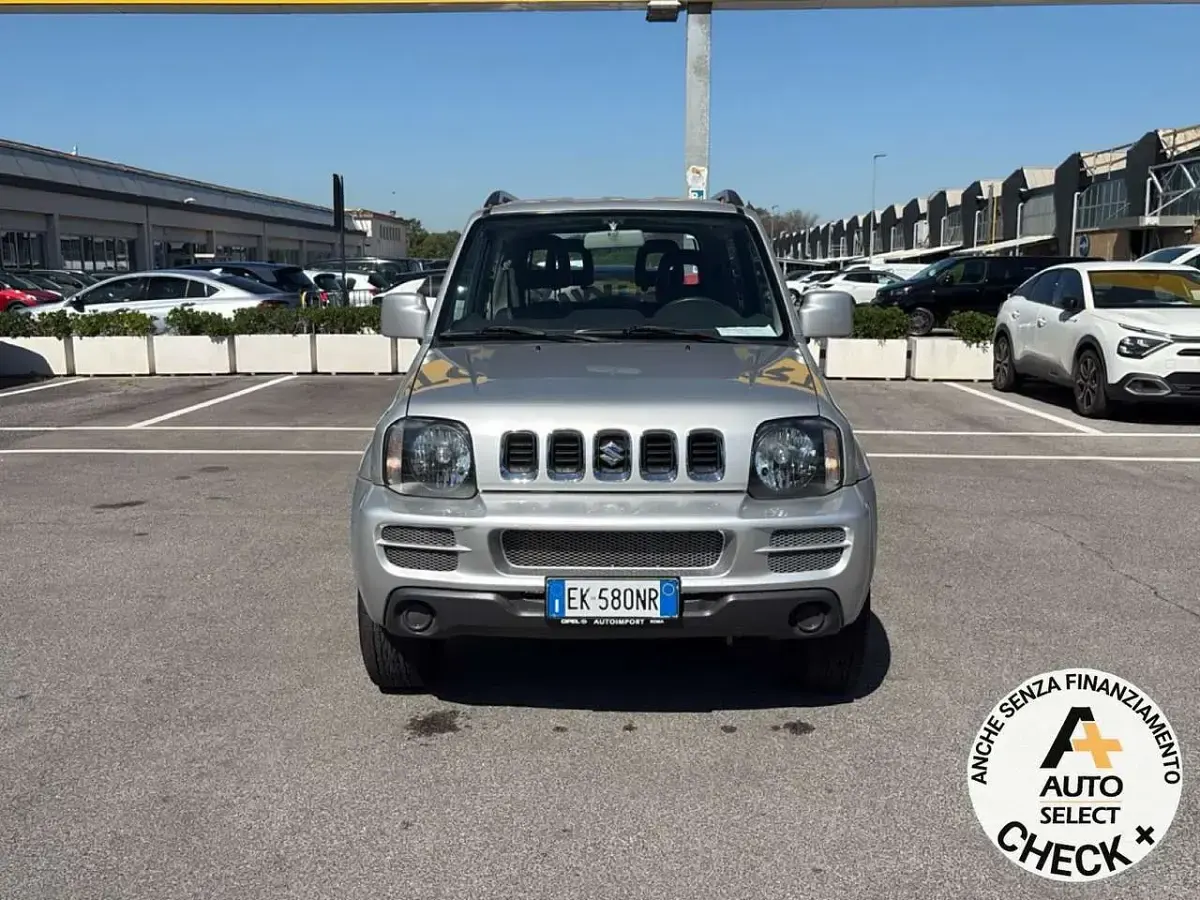 Usata Suzuki Jimny 86 CV (63 kW) 2011 Grigio SUV