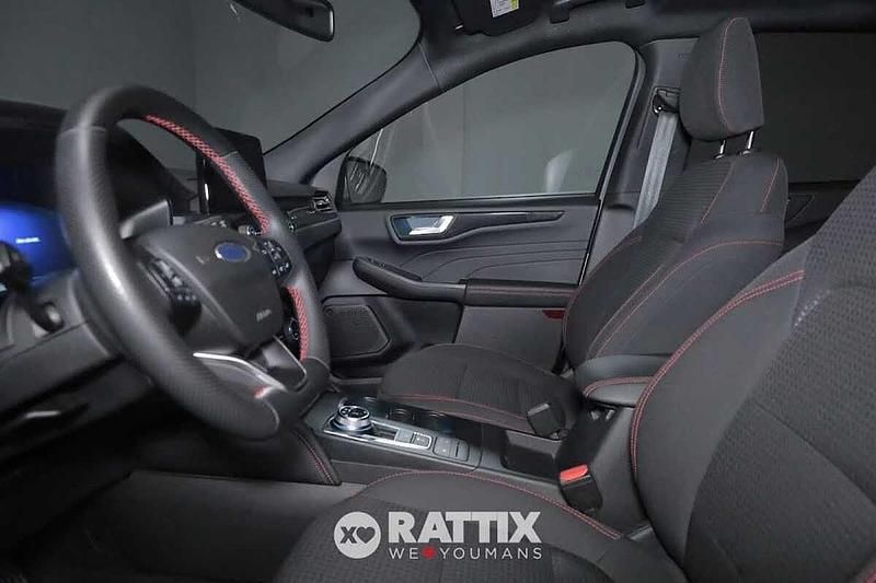 Usata Ford Kuga ST-Line 190 CV (139 kW) 2022 Bianco SUV