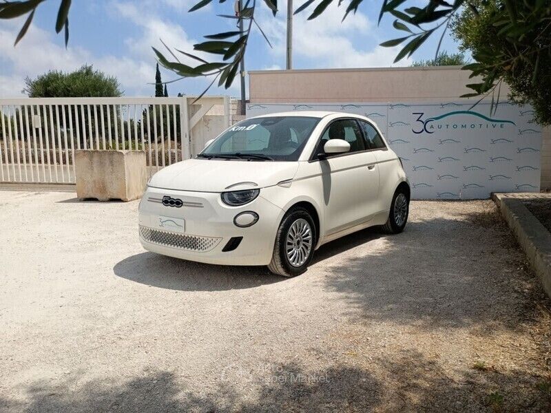 Ny Fiat 500e Action 42 kW (58 HK) 2025 Vit Sedan