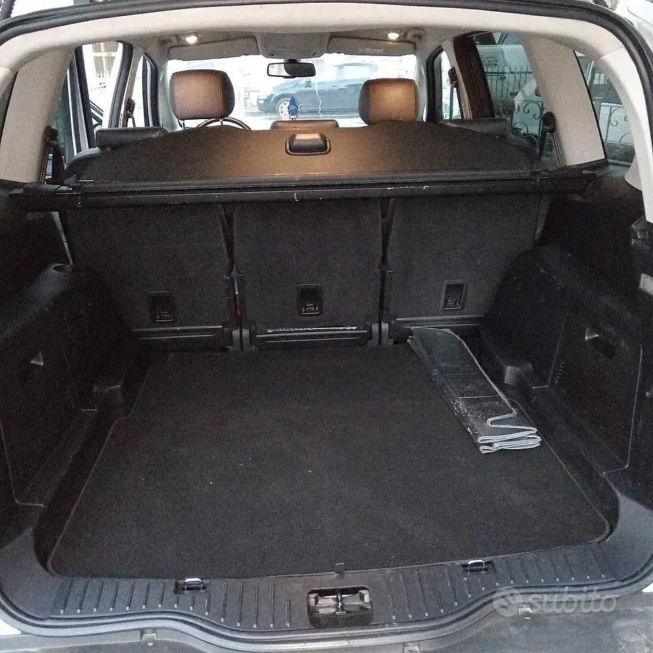 Usata Ford S-MAX Titanium 163 CV (119 kW) 2015 Grigio Monovolume