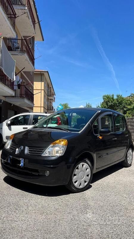 Usata Renault Modus 75 CV (55 kW) 2005 Monovolume