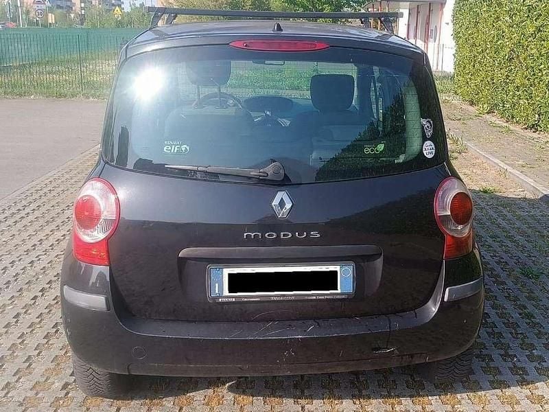 Usata Renault Modus 75 CV (55 kW) 2008 Nero Monovolume