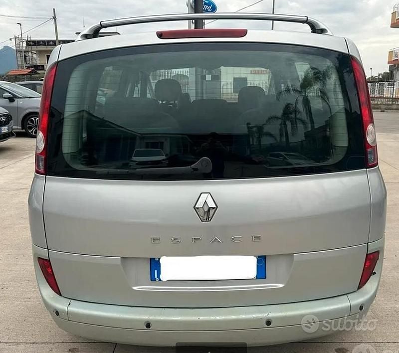 Usata Renault Espace 150 CV (110 kW) 2005 Grigio Monovolume