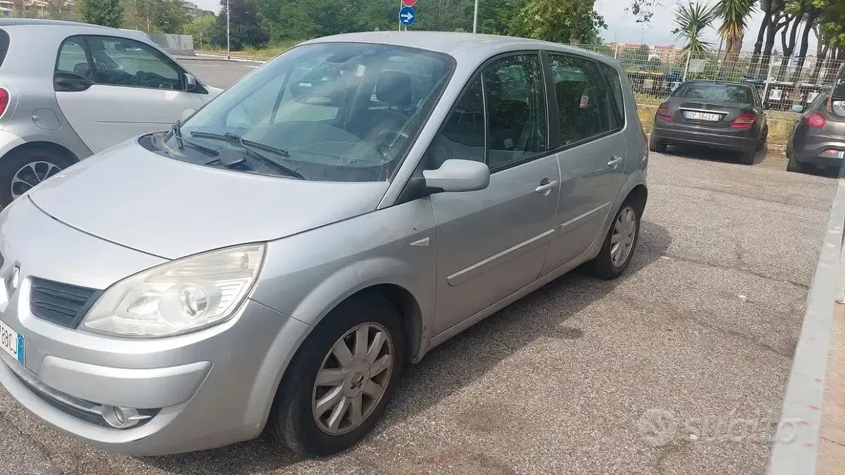Usata Renault Scenic E-Tech 130 CV (95 kW) 2007 Grigio Monovolume