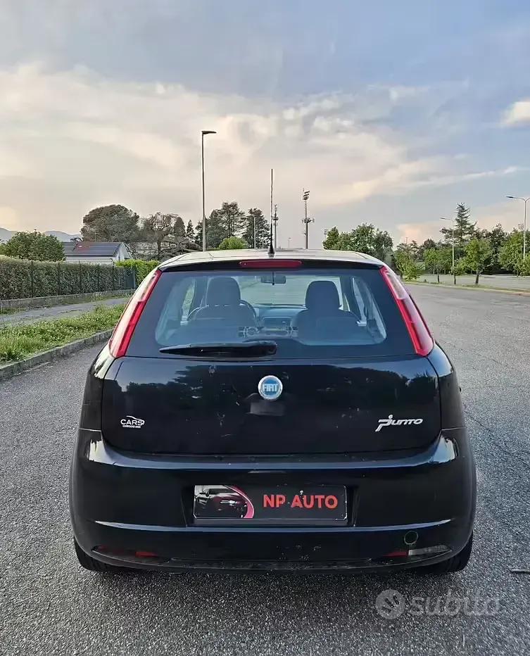 Usata Fiat Punto 69 CV (50 kW) 2007 Nero Utilitaria