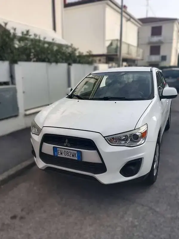 Usata Mitsubishi ASX Inform 117 CV (86 kW) 2014 Bianco SUV