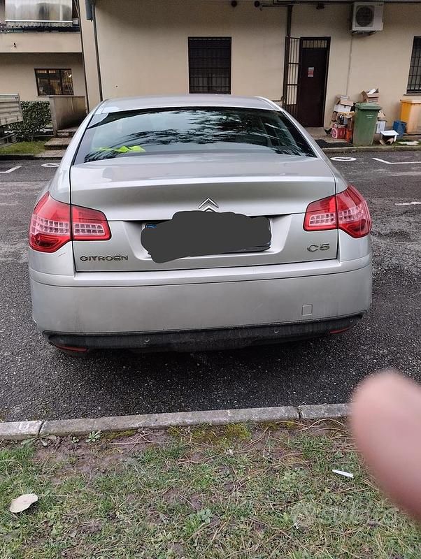 Usata Citroën C5 140 CV (102 kW) 2011 Grigio Berlina