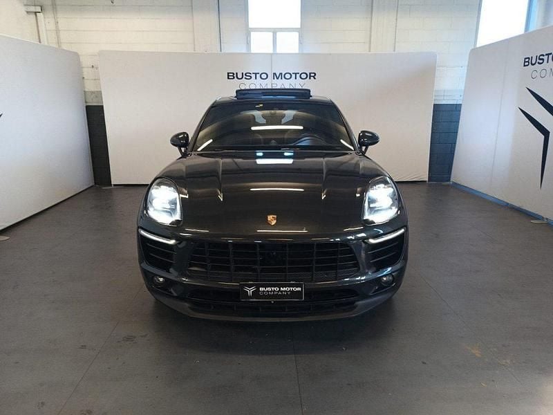 Usata Porsche Macan 250 CV (183 kW) 2017 Grigio / metallizzato SUV