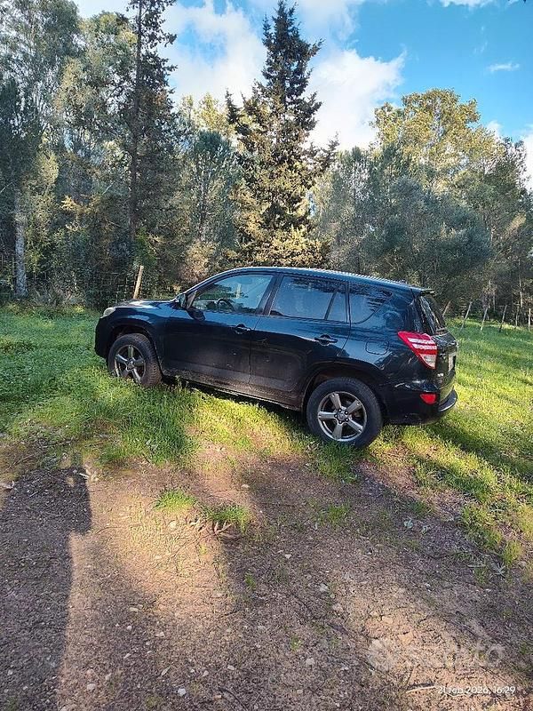 Usata Toyota RAV4 150 CV (110 kW) 2012 Nero SUV