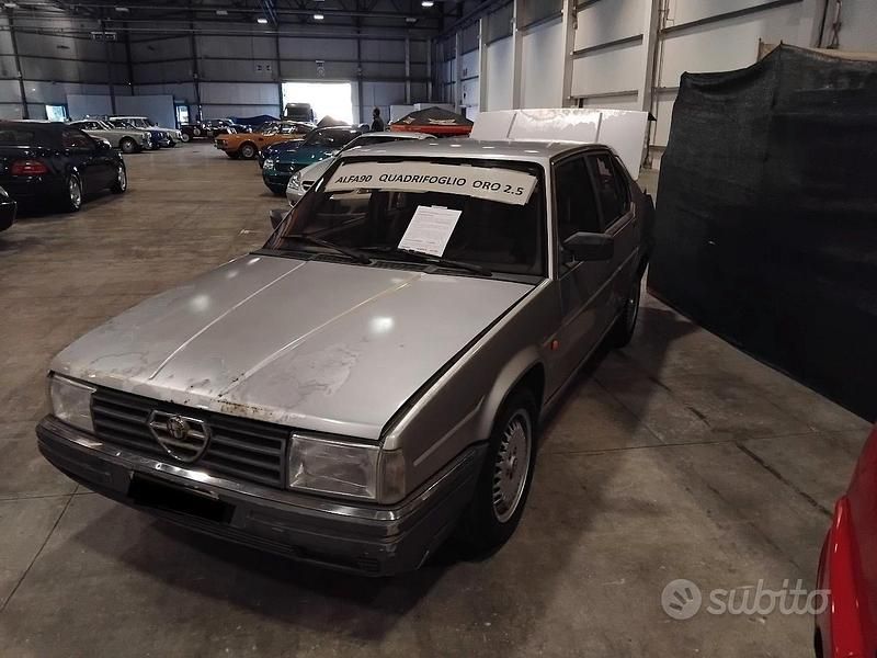 Grigio Usata 1984 Alfa Romeo 90 Quadrifoglio Tre volumi | 8500 € - Immagine 1/4