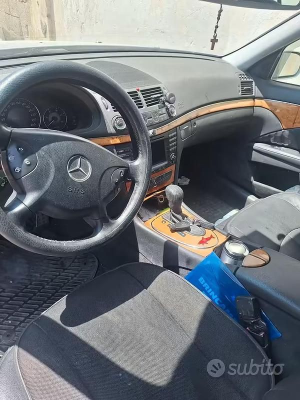Usata Mercedes E280 2006 Grigio Station wagon