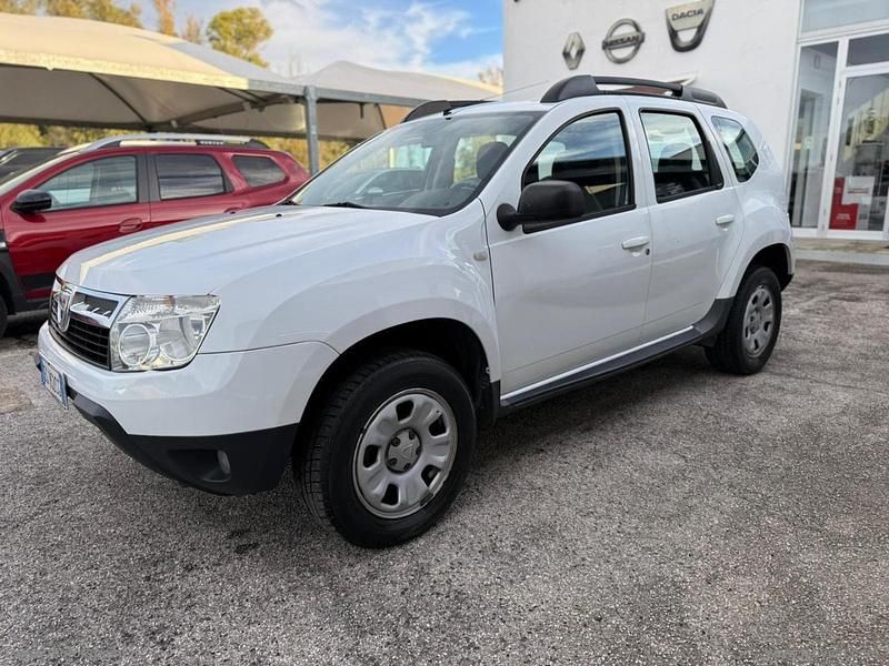 Usata Dacia Duster Lauréate 107 CV (78 kW) 2011 Bianco SUV