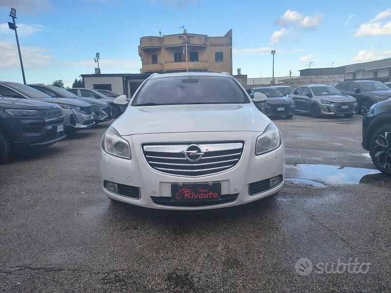 Usata Opel Insignia 160 CV (117 kW) 2012 Bianco Berlina