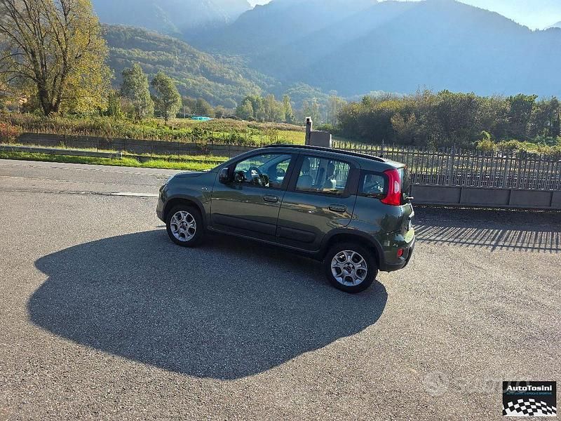 Usata Fiat Panda 4x4 S 75 CV (55 kW) 2014 Verde Utilitaria