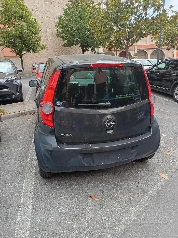 Usata Opel Agila 86 CV (63 kW) 2009 Utilitaria