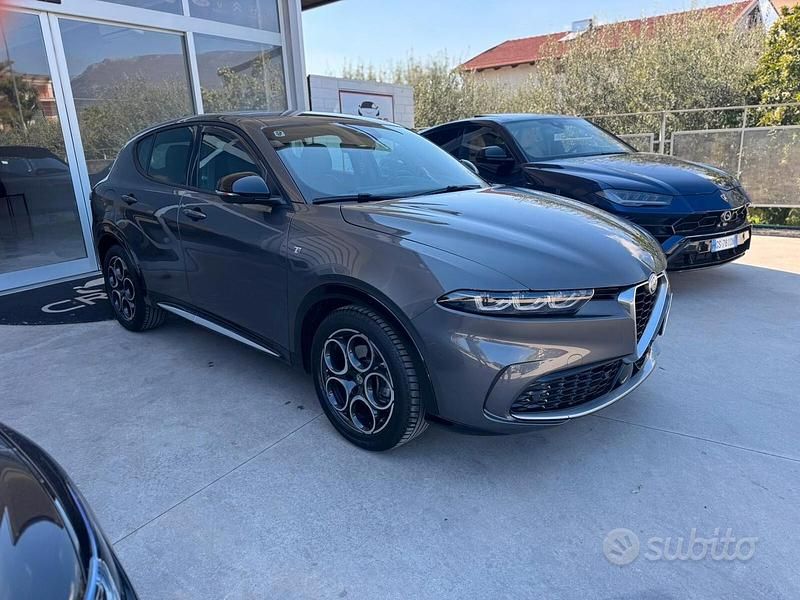 Usata Alfa Romeo Tonale Ti 130 CV (95 kW) 2023 Grigio SUV