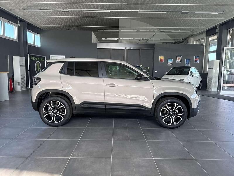 Nuova Jeep Avenger Summit 109 CV (80 kW) 2026 Grigio SUV