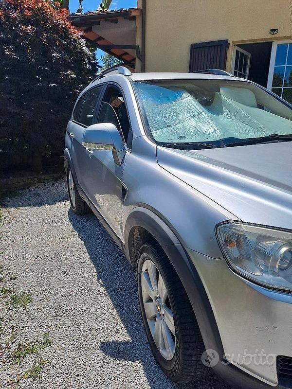 Usata Chevrolet Captiva 150 CV (110 kW) 2006 Grigio SUV