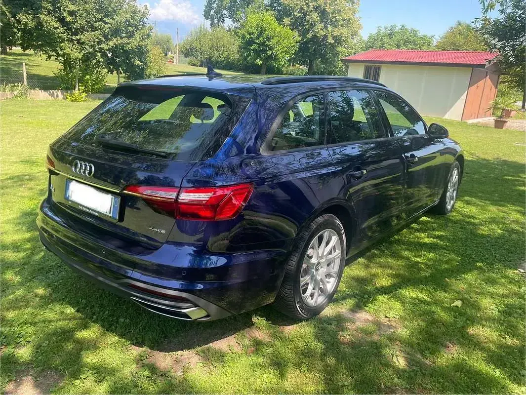Usata Audi A4 Advanced 190 CV (139 kW) 2019 Blu/azzurro Station wagon