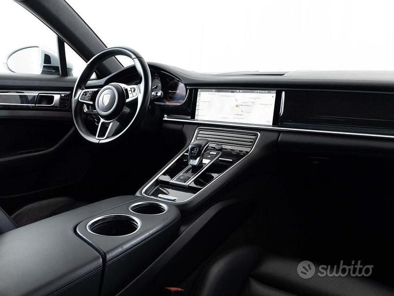 Usata Porsche Panamera 420 CV (308 kW) 2016 Argento Berlina