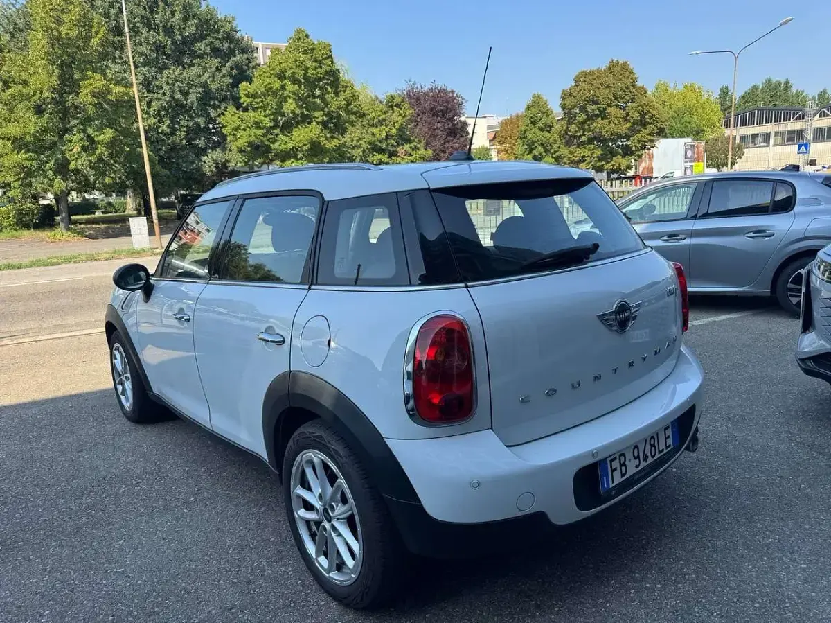 Usata Mini Countryman Business 90 CV (66 kW) 2015 Bianco SUV