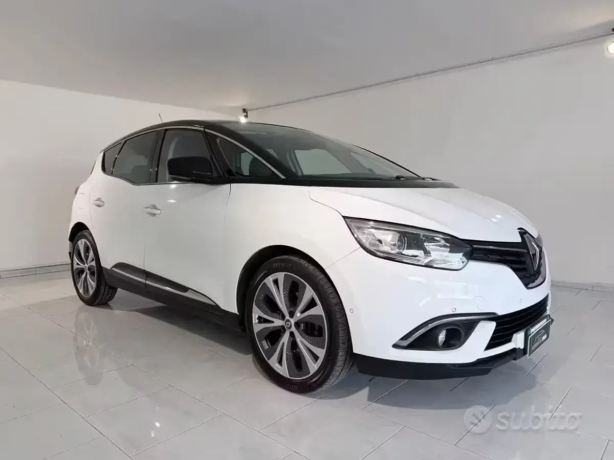 Usata Renault Scénic Intens 110 CV (80 kW) 2017 Bianco Monovolume