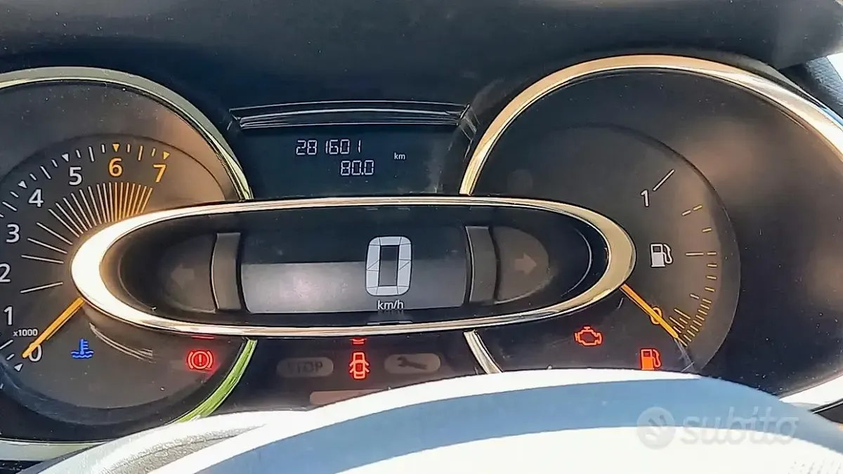 Usata Renault Clio IV 73 CV (53 kW) 2013 Nero Berlina
