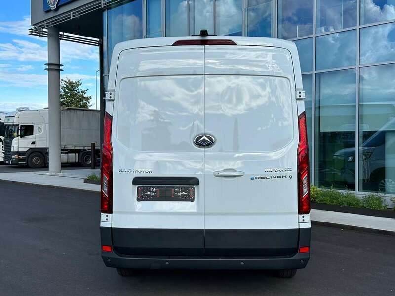 Usata Maxus eDeliver 9 150 kW (204 CV) 2024 Bianco Furgone