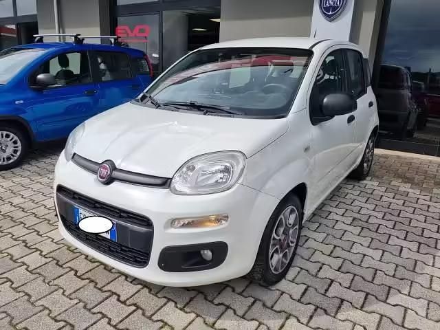 Usata Fiat Panda Easy 95 CV (69 kW) 2017 Bianco Utilitaria