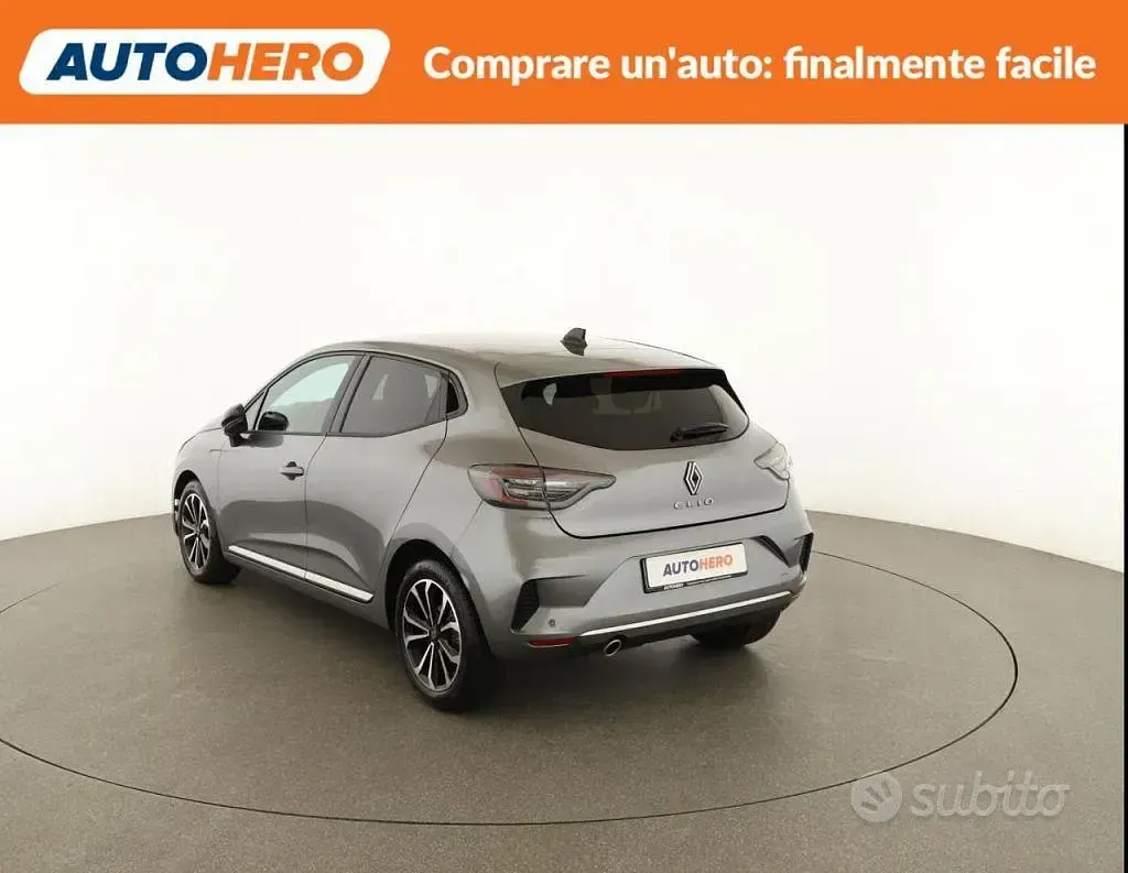 Usata Renault Clio V Techno 90 CV (66 kW) 2025 Grigio Berlina